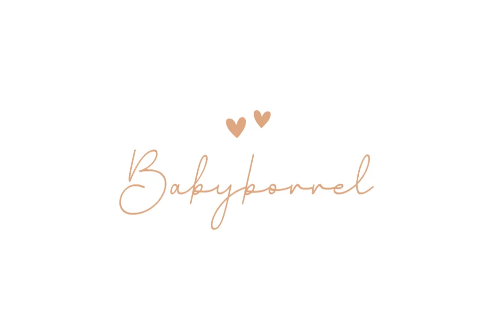 Broertje met slapende baby