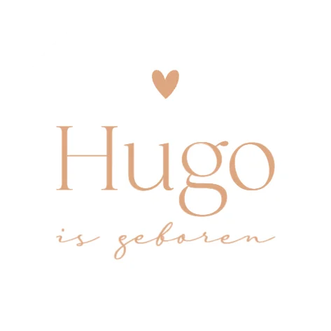 Baby met knuffelkonijn