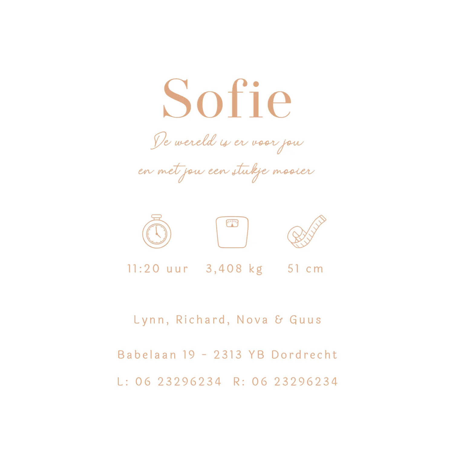 Grote zus en broer met baby binnenkant